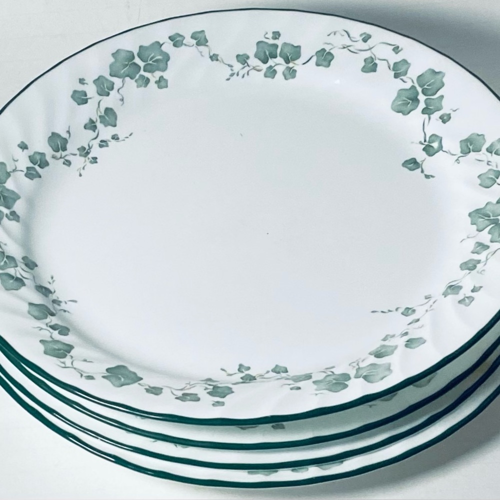 Set Of 4 Vintage Corelle Callaway Ivy Pattern Dinner Plates